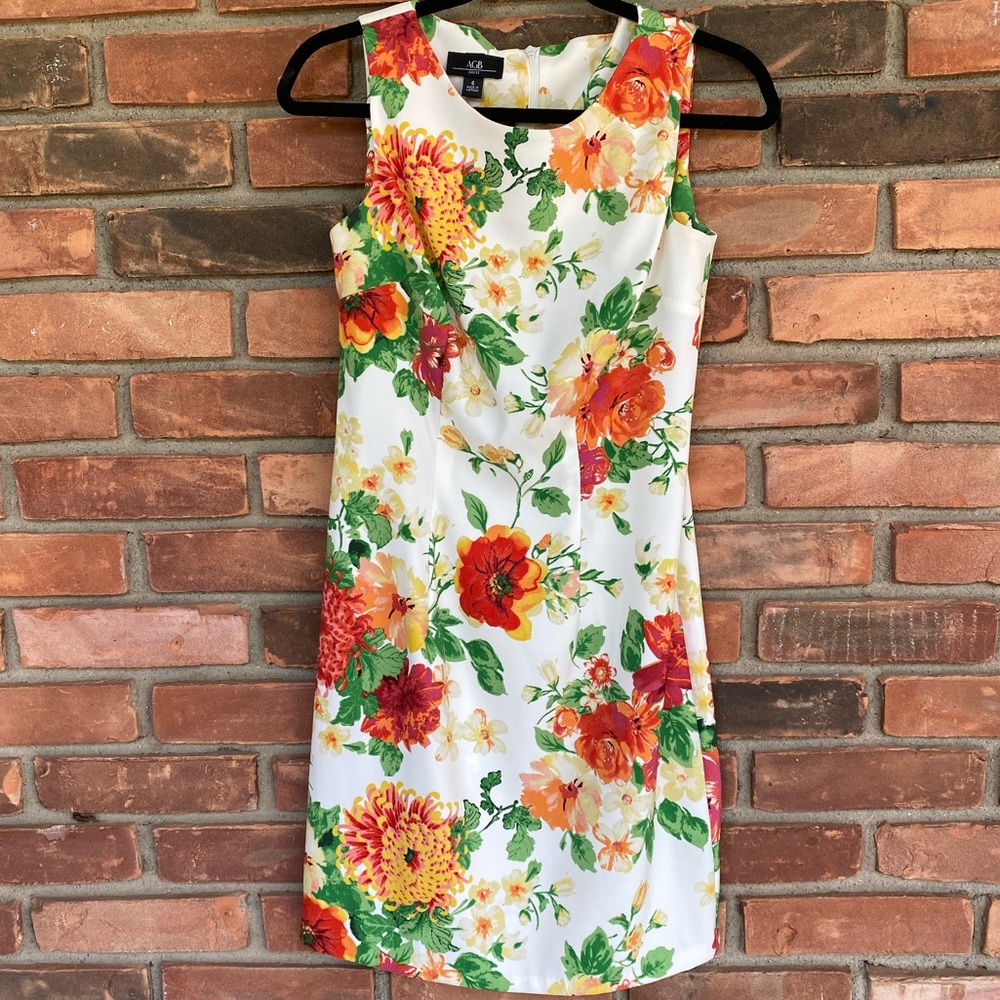 AGB multicolor sleeveless floral scoop neck dress